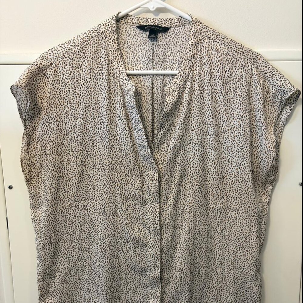 Banana Republic Leopard Print Button Front Blouse — Size M
